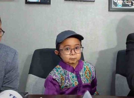 Resmi Bercerai, Daus Mini Dapatkan Hak Asuh Anak