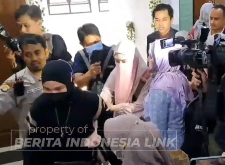 Inara Rusli Jalani Sidang Cerai Sendiri, Tak Nampak Kehadiran Virgoun