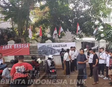 Suasana Rumah Guruh Soekarnoputra Jelang Dilakukan Penyitaan